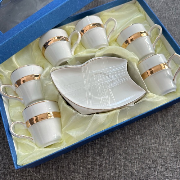 Other - set of cups and saucers